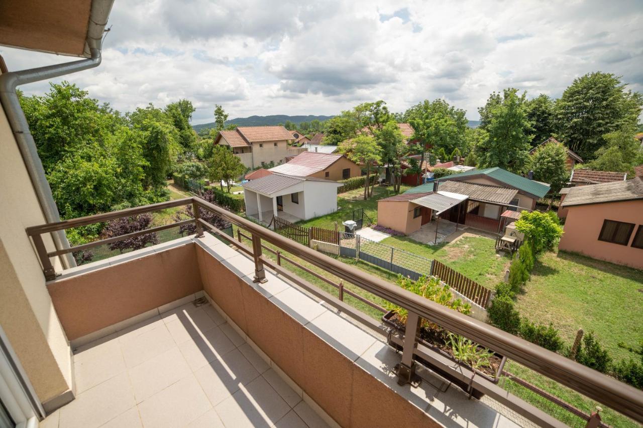 Prenociste Leona Aparthotel เวลิโก กราดิชเต ภายนอก รูปภาพ